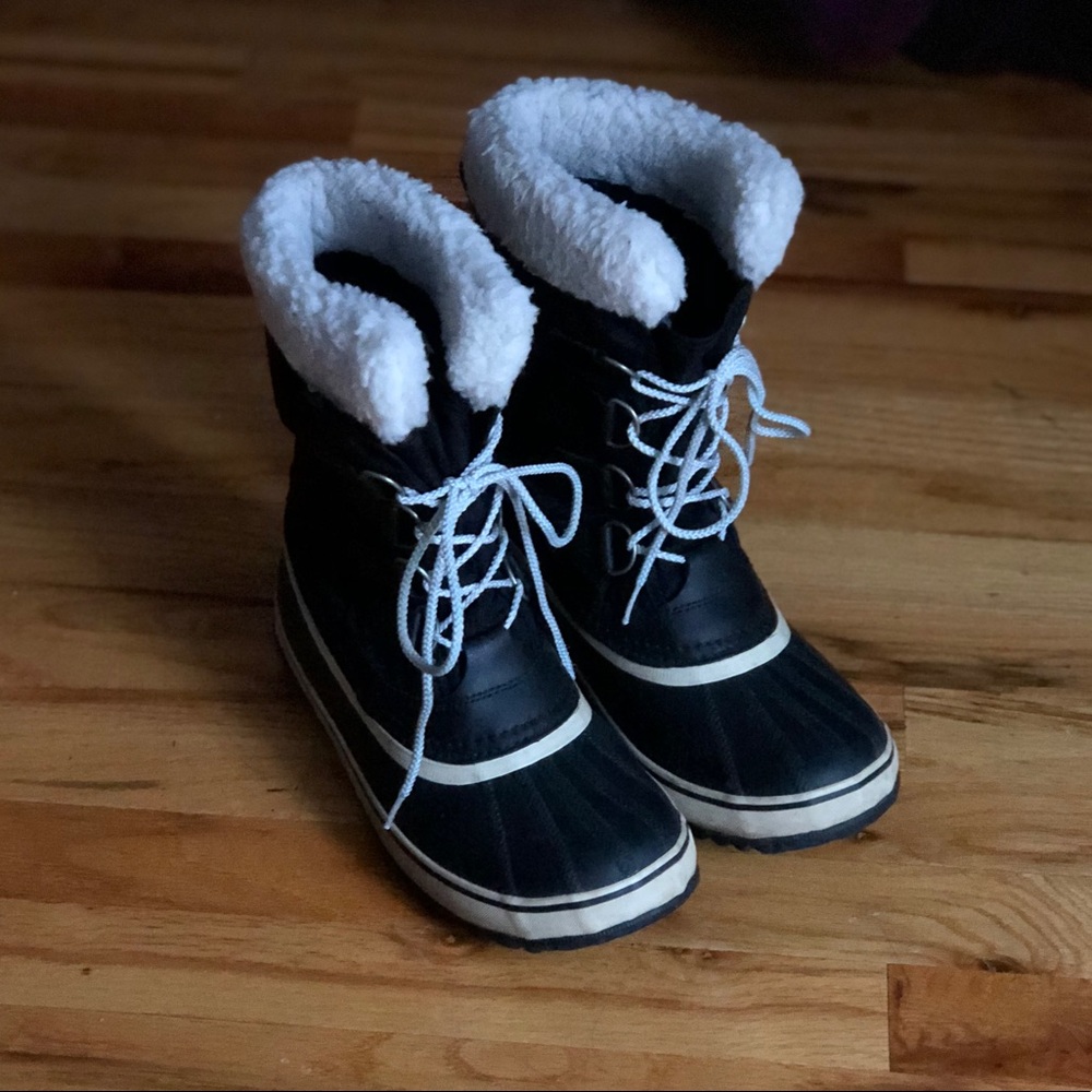 Sorel Carnival winter boots